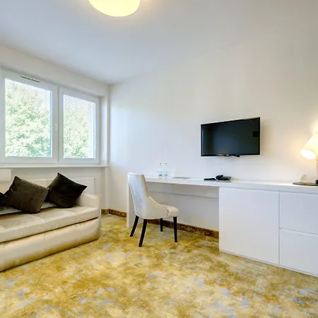 リゾート The Sun By Lubicz