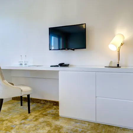 The Sun By Lubicz 3*